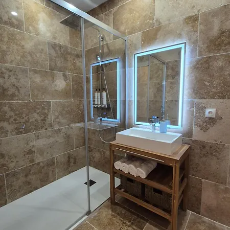 Aux 3 Sens サルラ・ラ・カネダ