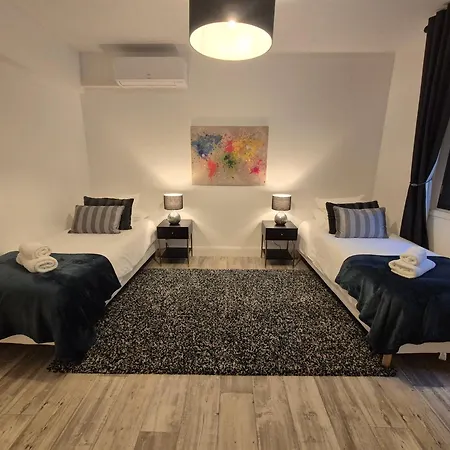 アパート Aux 3 Sens