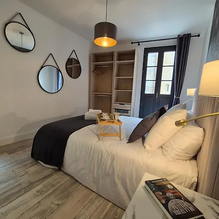 Aux 3 Sens アパート *