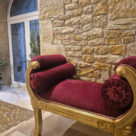 Aux 3 Sens * サルラ・ラ・カネダ