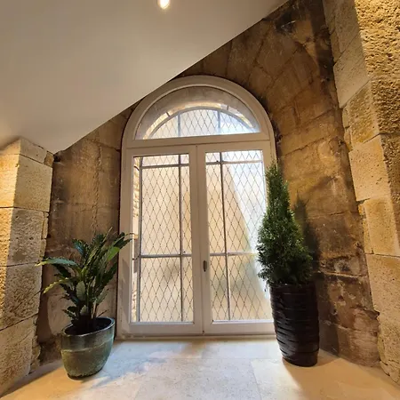 Aux 3 Sens アパート *